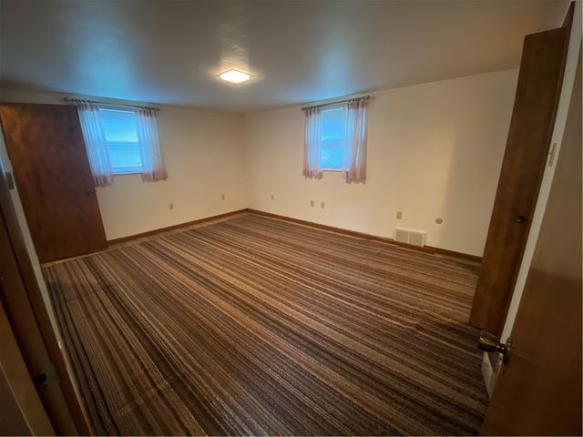 548 Chestnut St, Monessen, PA 15062