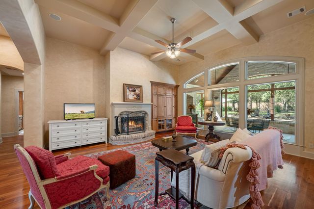 701 Highland Spring LN, Georgetown, TX 78633