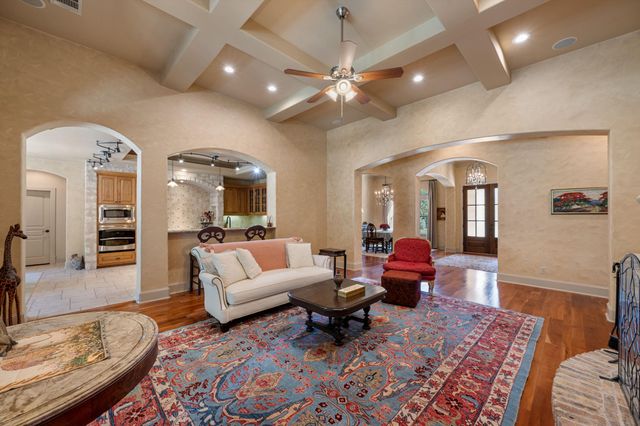 701 Highland Spring LN, Georgetown, TX 78633
