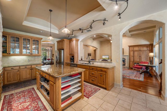 701 Highland Spring LN, Georgetown, TX 78633