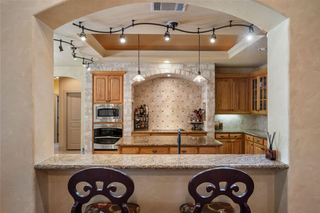 701 Highland Spring LN, Georgetown, TX 78633