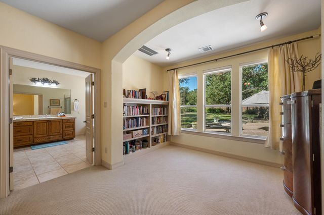 701 Highland Spring LN, Georgetown, TX 78633
