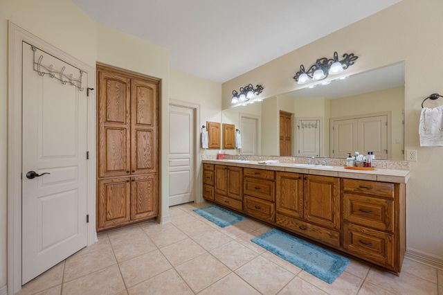 701 Highland Spring LN, Georgetown, TX 78633