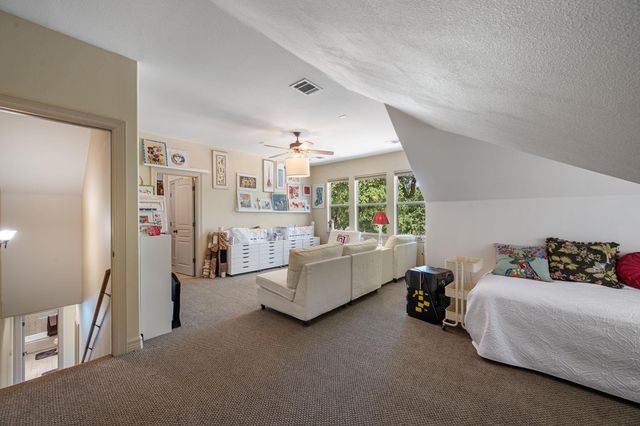 701 Highland Spring LN, Georgetown, TX 78633