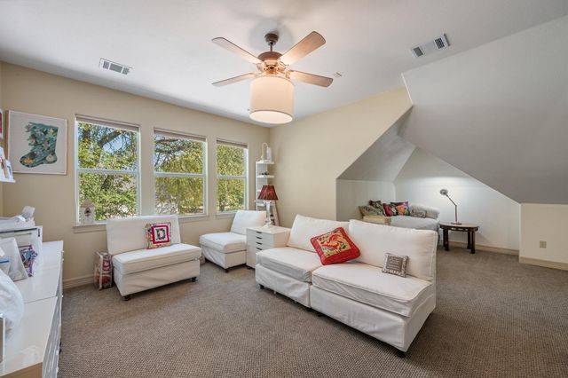 701 Highland Spring LN, Georgetown, TX 78633
