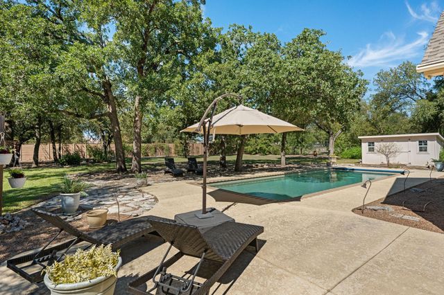 701 Highland Spring LN, Georgetown, TX 78633