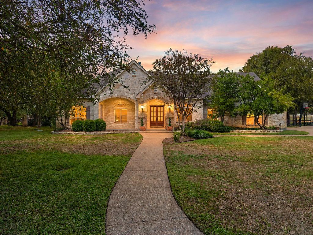 701 Highland Spring LN, Georgetown, TX 78633