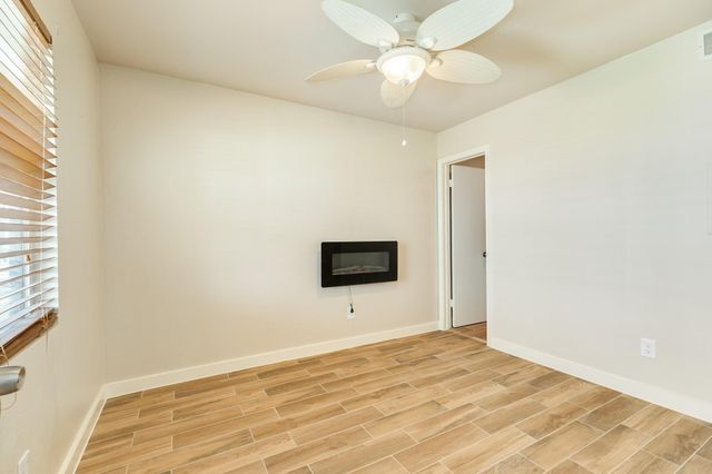 805 Seashell Drive, Surfside Beach, TX 77541