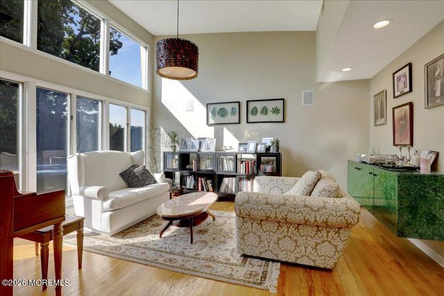 311 Park Avenue, Oakhurst, NJ 07755