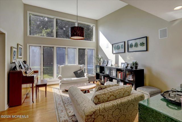 311 Park Avenue, Oakhurst, NJ 07755