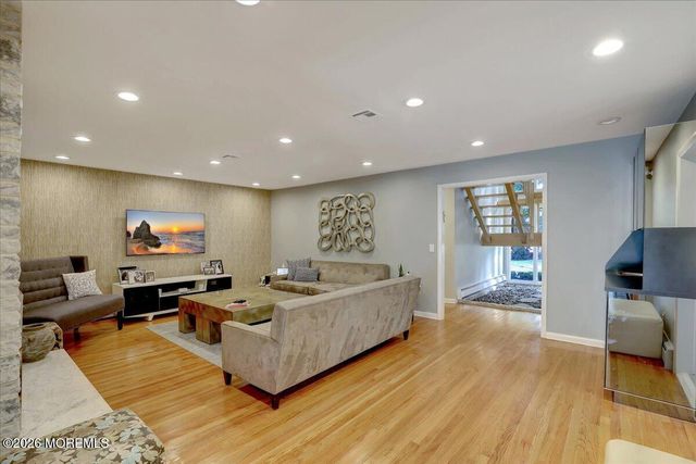 311 Park Avenue, Oakhurst, NJ 07755