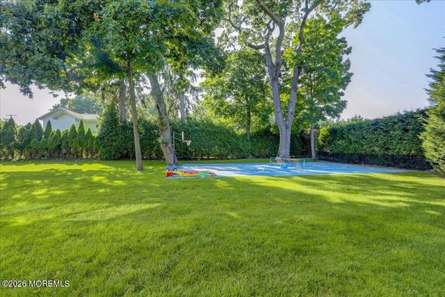 311 Park Avenue, Oakhurst, NJ 07755