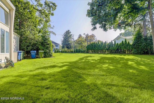 311 Park Avenue, Oakhurst, NJ 07755