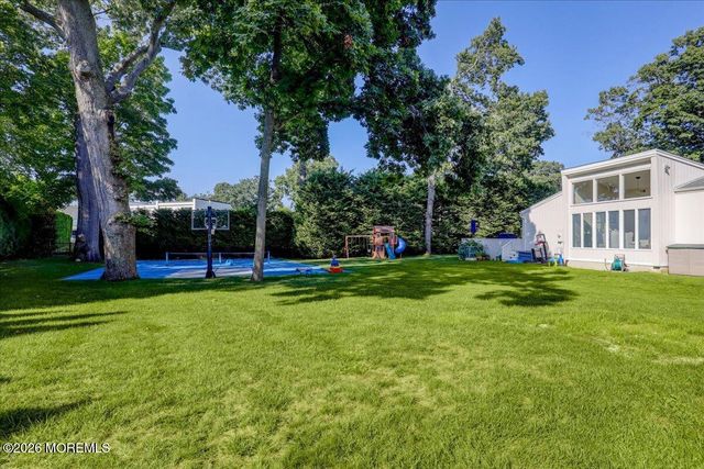 311 Park Avenue, Oakhurst, NJ 07755