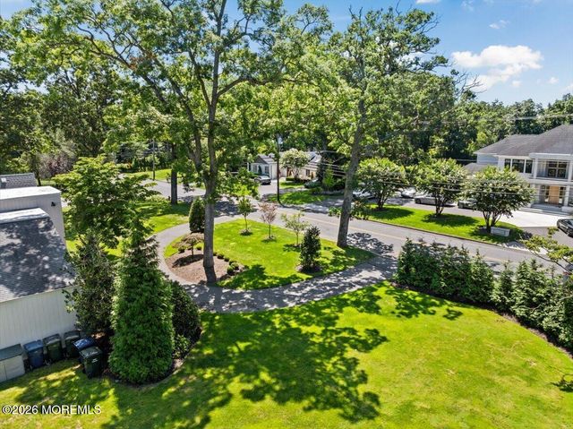 311 Park Avenue, Oakhurst, NJ 07755