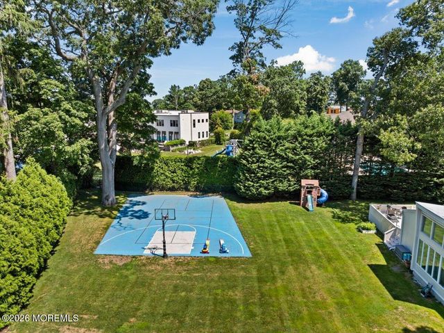 311 Park Avenue, Oakhurst, NJ 07755