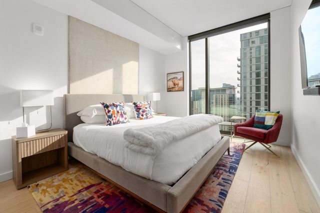 610 Davis ST 3902, Austin, TX 78701