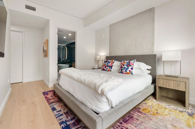 610 Davis ST 3902, Austin, TX 78701