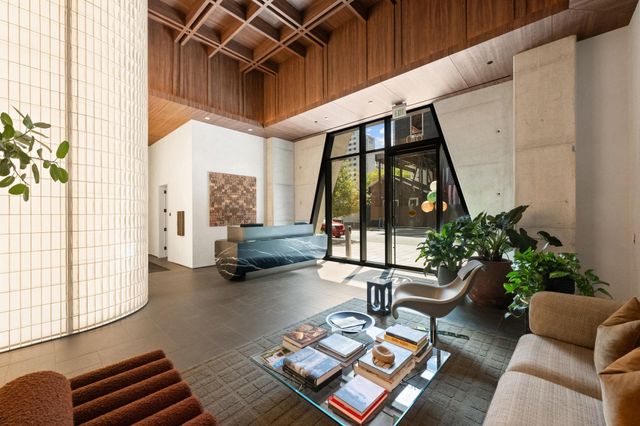 610 Davis ST 3902, Austin, TX 78701