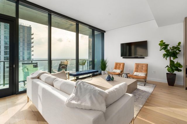 610 Davis ST 3902, Austin, TX 78701