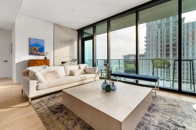 610 Davis ST 3902, Austin, TX 78701
