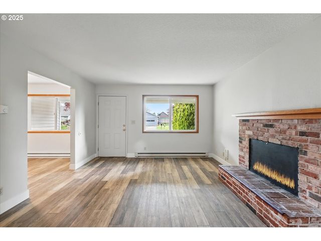 1703 Se BUSH St, Hillsboro, OR 97123