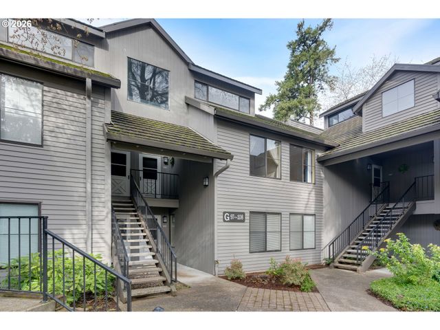 4000 CARMAN Dr 106, Lake Oswego, OR 97035