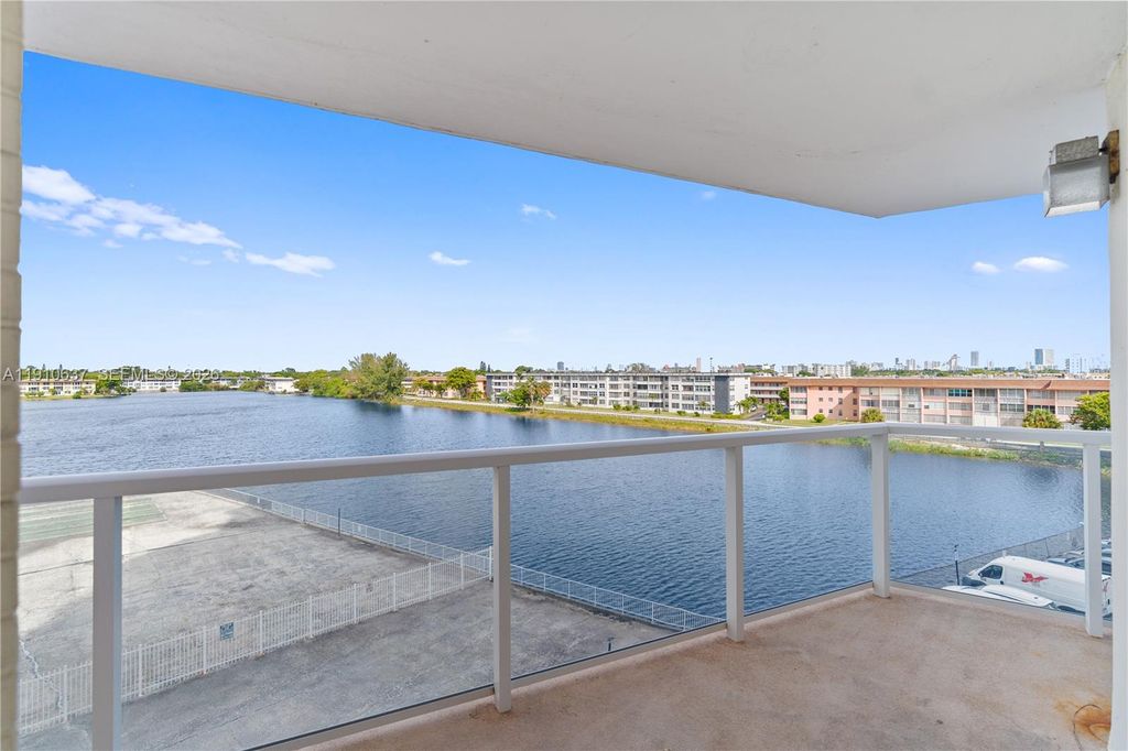 1351 NE Miami Gardens Drive 406E, Miami, FL 33179