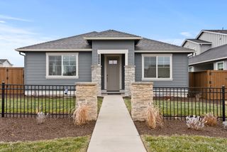 3950 NE Oakside Loop, Bend, OR 97701