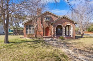 3101 Colcord Avenue, Waco, TX 76707