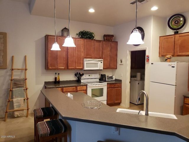 10138 E LEGEND Trail, Gold Canyon, AZ 85118