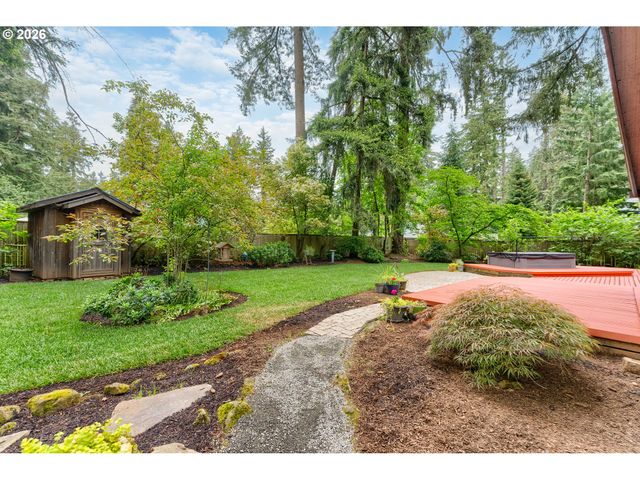 5955 Washington Ct, Lake Oswego, OR 97035