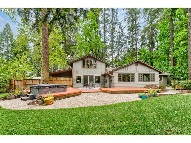 5955 Washington Ct, Lake Oswego, OR 97035