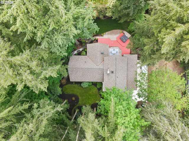 5955 Washington Ct, Lake Oswego, OR 97035