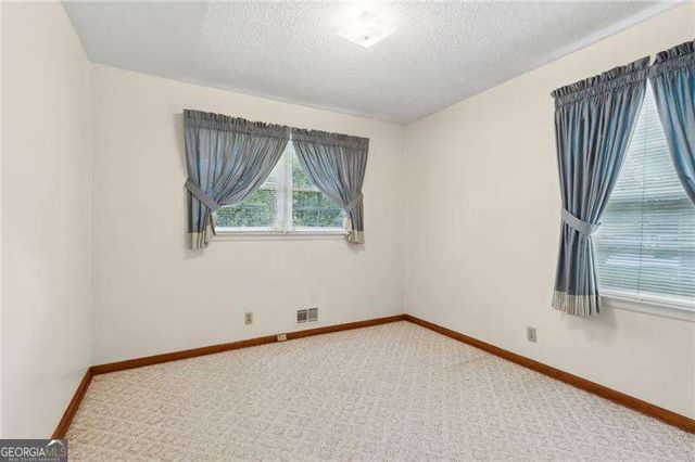 509 Woodland Lane, Lawrenceville, GA 30043