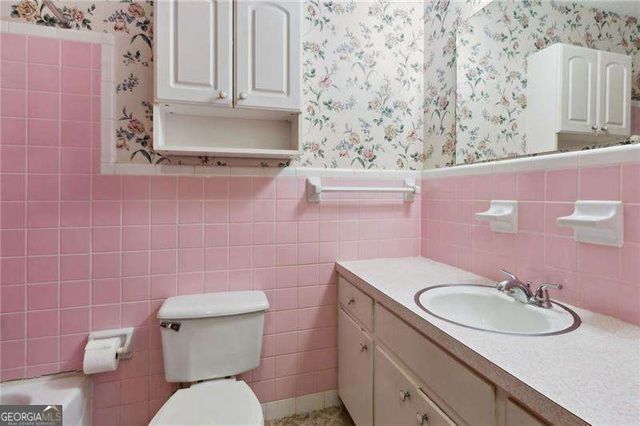 509 Woodland Lane, Lawrenceville, GA 30043