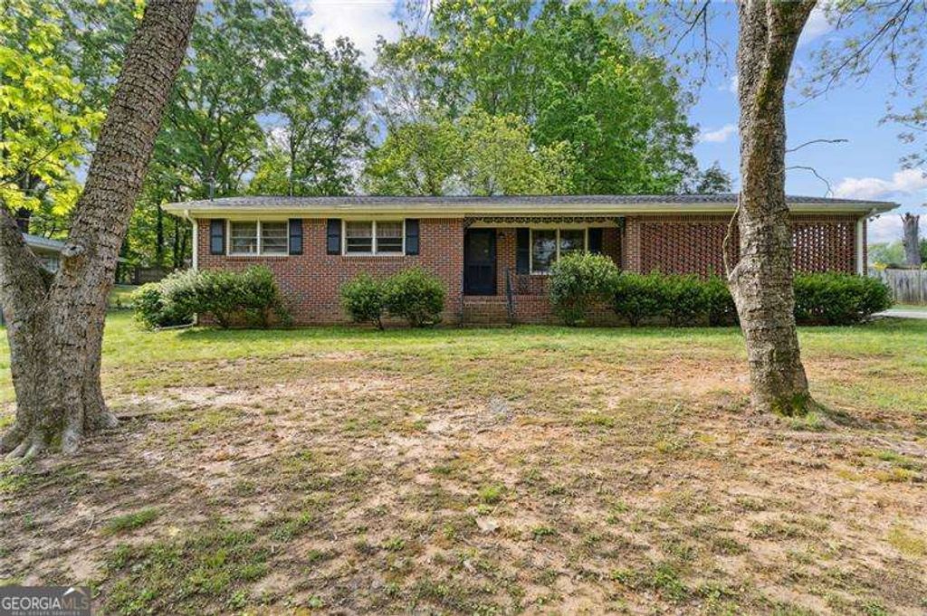 509 Woodland Lane, Lawrenceville, GA 30043