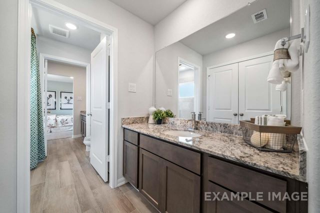 3311 Hidden Mist Drive, Texas City, TX 77568