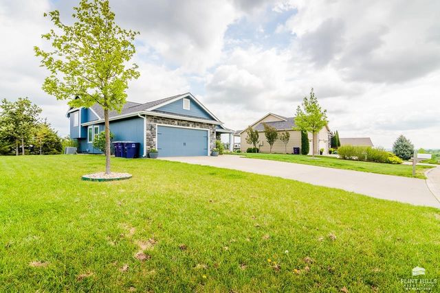 4518 Lamonte Drive, Manhattan, KS 66503