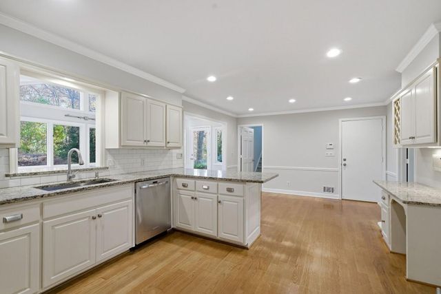 1410 Mile Post Drive, Dunwoody, GA 30338