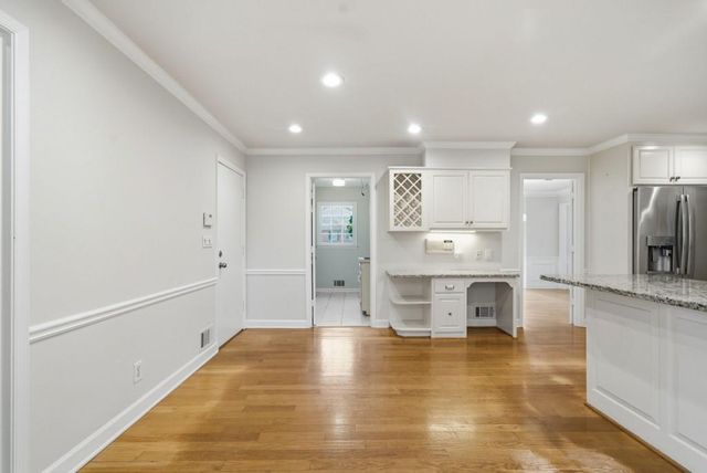 1410 Mile Post Drive, Dunwoody, GA 30338