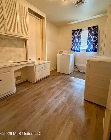 247 Dona Avenue, Jackson, MS 39212