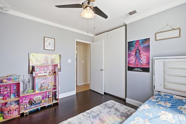 705 Sand Creek Drive, Bakersfield, CA 93312