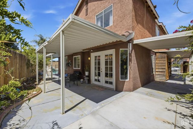 705 Sand Creek Drive, Bakersfield, CA 93312