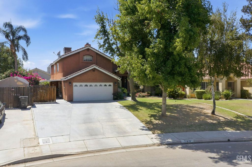 705 Sand Creek Drive, Bakersfield, CA 93312