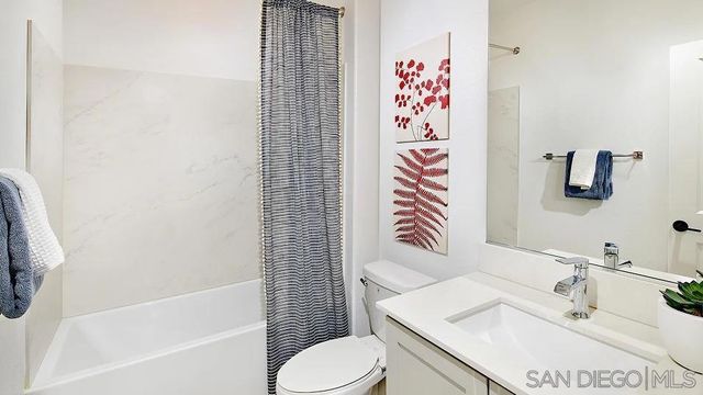 2713 Faye, San Marcos, CA 92078