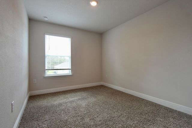 323 Callie Drive, Crestview, FL 32536