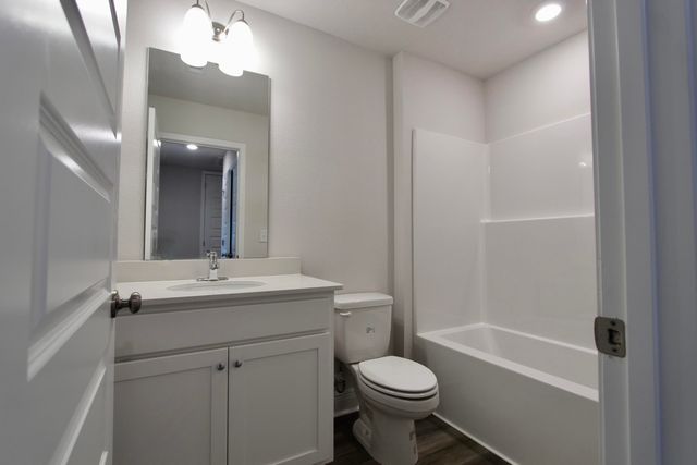 323 Callie Drive, Crestview, FL 32536