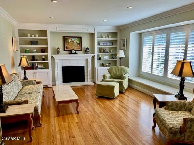 797 Boxthorn Avenue, Newbury Park, CA 91320