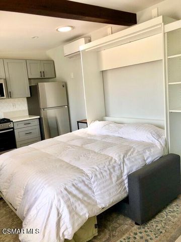 797 Boxthorn Avenue, Newbury Park, CA 91320